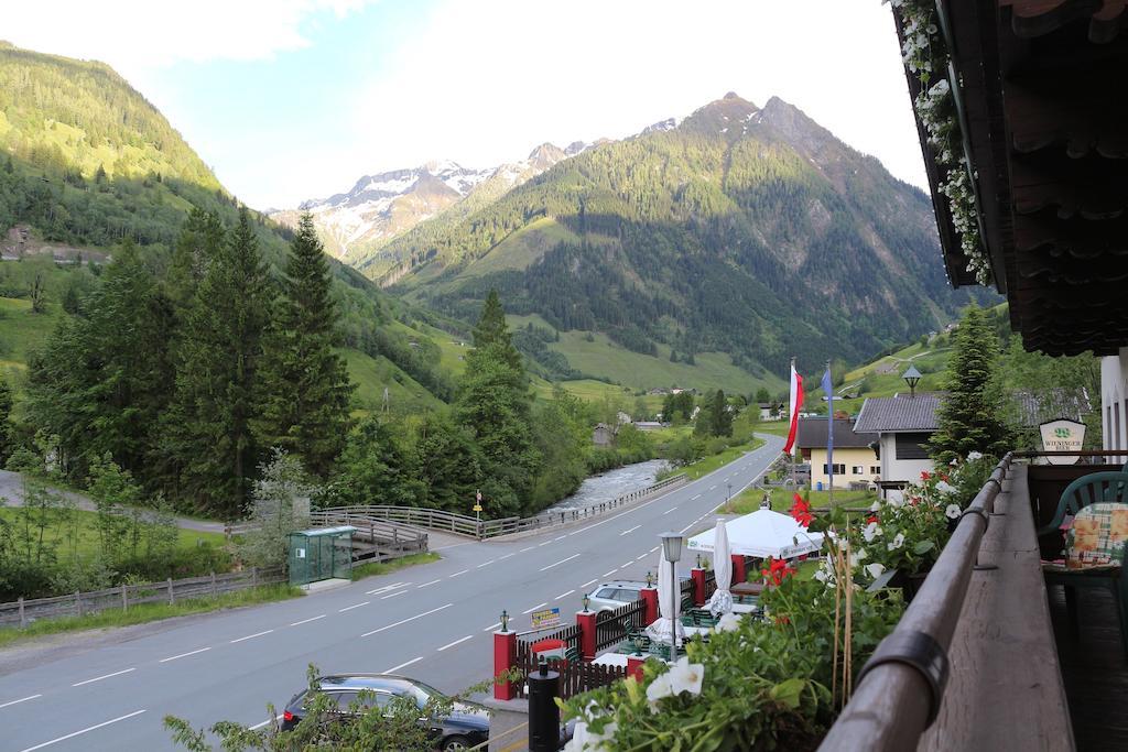 ホテル Gasthof Baerenwirt Fusch an der Grossglocknerstrasse 部屋 写真