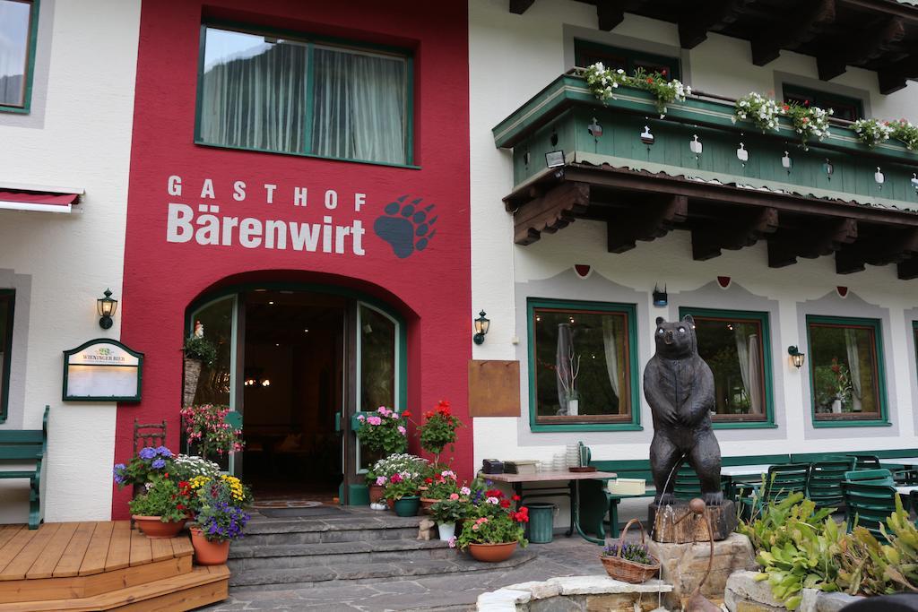 ホテル Gasthof Baerenwirt Fusch an der Grossglocknerstrasse エクステリア 写真