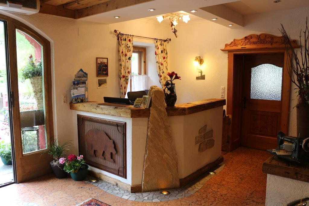ホテル Gasthof Baerenwirt Fusch an der Grossglocknerstrasse エクステリア 写真